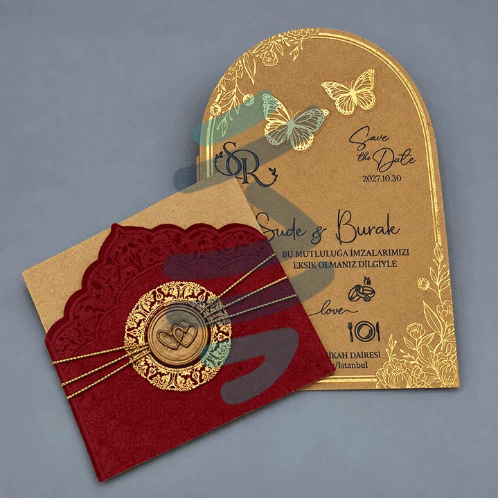 کارت عروسی مدل S728 با کارت داخلی قوسی طلایی طرح پروانه و کاور زرشکی